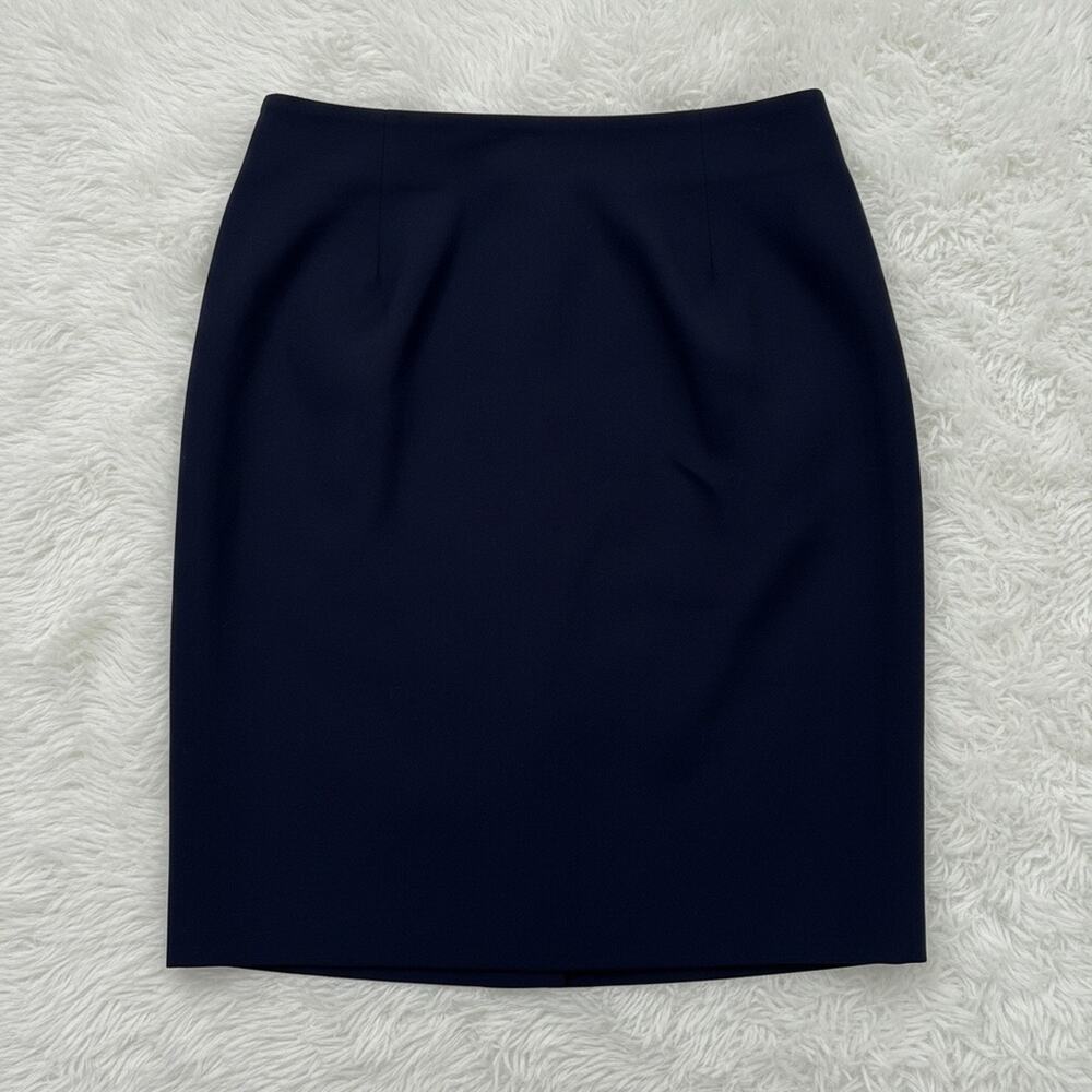 Pendleton Women's Navy 100% Wool Knee Length Pencil Skirt - Size 12
b1